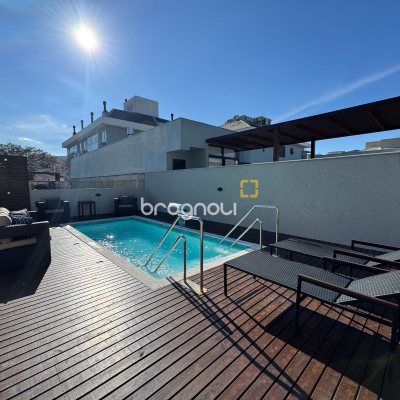 Casa de Condomínio com 261m², 4 quartos (sendo 4 suítes), 1 garagem, no bairro Cachoeira do Bom Jesus em Florianópolis