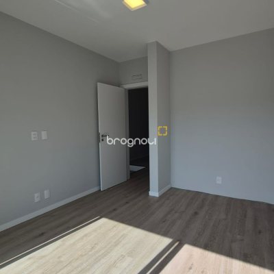 Casa com 145m², 3 quartos (sendo 1 suíte), 2 garagens, no bairro Centro em Florianópolis