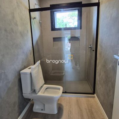 Casa com 145m², 3 quartos (sendo 1 suíte), 2 garagens, no bairro Centro em Florianópolis