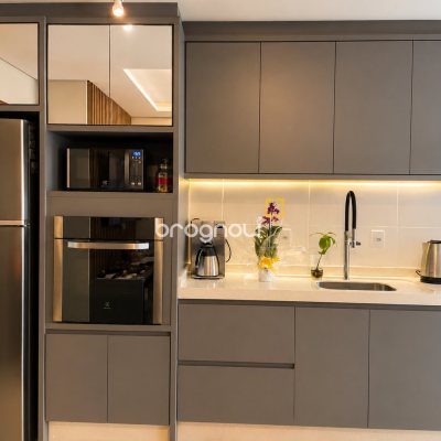 Apartamento com 55m², 2 quartos (sendo 1 suíte), 1 garagem, no bairro Cachoeira do Bom Jesus em Florianópolis