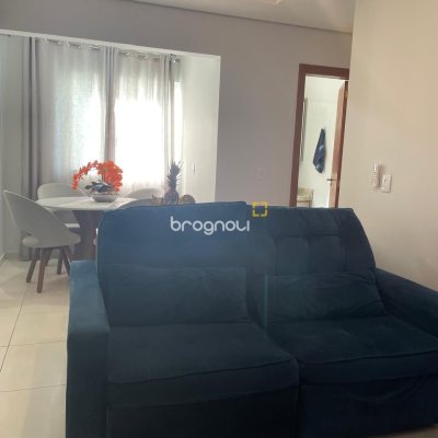 Apartamento com 55m², 2 quartos (sendo 1 suíte), 1 garagem, no bairro Cachoeira do Bom Jesus em Florianópolis
