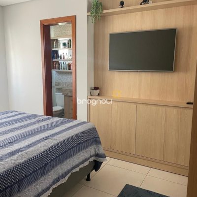 Apartamento com 55m², 2 quartos (sendo 1 suíte), 1 garagem, no bairro Cachoeira do Bom Jesus em Florianópolis