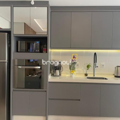 Apartamento com 55m², 2 quartos (sendo 1 suíte), 1 garagem, no bairro Cachoeira do Bom Jesus em Florianópolis