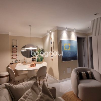 Apartamento com 67m², 2 quartos (sendo 1 suíte), 1 garagem, no bairro Ingleses em Florianópolis