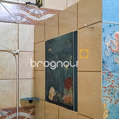 Casa com 257m², 4 quartos (sendo 1 suíte), 4 garagens, no bairro Rio Tavares em Florianópolis