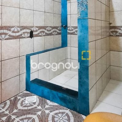 Casa com 257m², 4 quartos (sendo 1 suíte), 4 garagens, no bairro Rio Tavares em Florianópolis