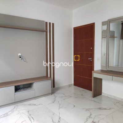 Apartamento com 60m², 2 quartos (sendo 1 suíte), 1 garagem, no bairro Ingleses em Florianópolis