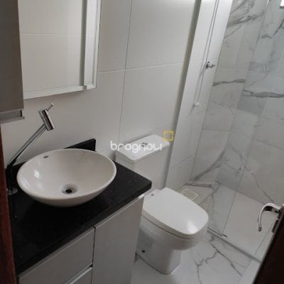 Apartamento com 60m², 2 quartos (sendo 1 suíte), 1 garagem, no bairro Ingleses em Florianópolis