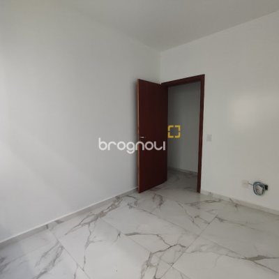 Apartamento com 60m², 2 quartos (sendo 1 suíte), 1 garagem, no bairro Ingleses em Florianópolis