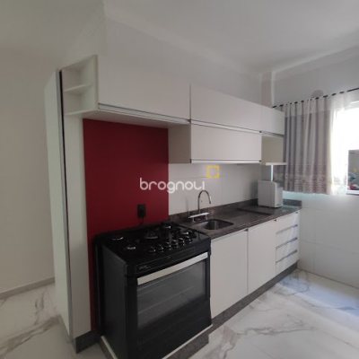 Apartamento com 60m², 2 quartos (sendo 1 suíte), 1 garagem, no bairro Ingleses em Florianópolis