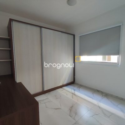 Apartamento com 60m², 2 quartos (sendo 1 suíte), 1 garagem, no bairro Ingleses em Florianópolis