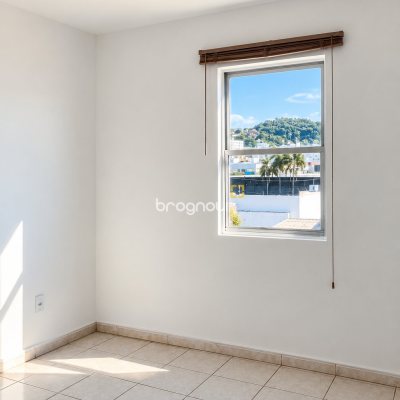 Apartamento com 41m², 2 quartos, 1 garagem, no bairro Barreiros em São José