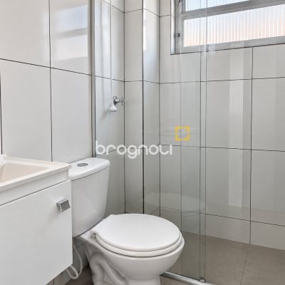 Apartamento com 41m², 2 quartos, 1 garagem, no bairro Barreiros em São José