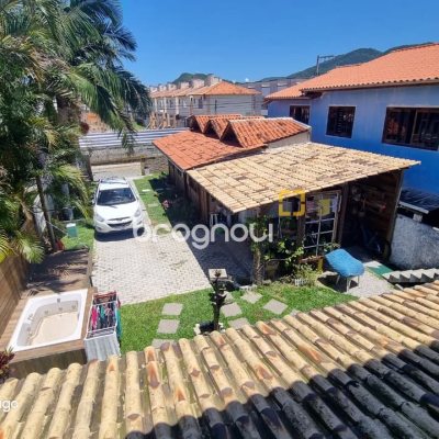 Pousada / Hotel com 160m², 9 quartos, 6 garagens, no bairro Ingleses em Florianópolis