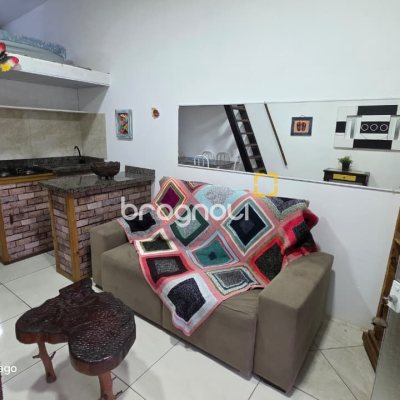 Pousada / Hotel com 160m², 9 quartos, 6 garagens, no bairro Ingleses em Florianópolis