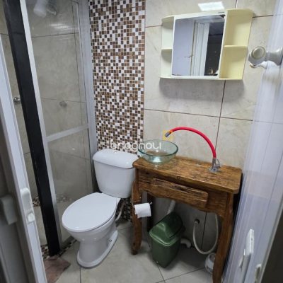 Pousada / Hotel com 160m², 9 quartos, 6 garagens, no bairro Ingleses em Florianópolis