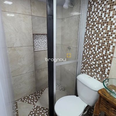 Pousada / Hotel com 160m², 9 quartos, 6 garagens, no bairro Ingleses em Florianópolis
