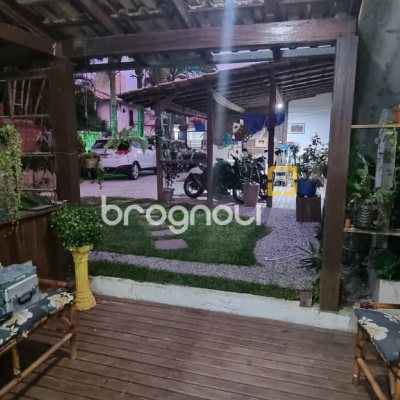 Pousada / Hotel com 160m², 9 quartos, 6 garagens, no bairro Ingleses em Florianópolis