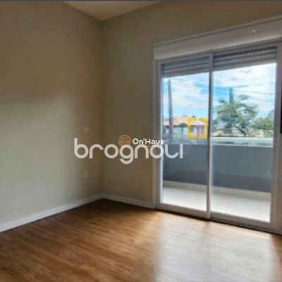 Casa com 161m², 3 quartos (sendo 1 suíte), 2 garagens, no bairro Lagoa da Conceição em Florianópolis