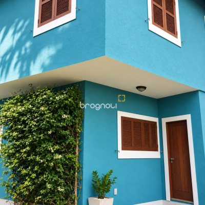 Casa com 220m², 3 quartos (sendo 1 suíte), 4 garagens, no bairro Rio Vermelho em Florianópolis