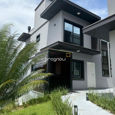 Casa com 119m², 2 quartos (sendo 1 suíte), 2 garagens, no bairro Vendaval em Biguaçu