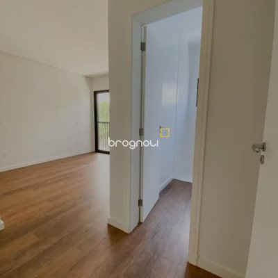 Casa com 119m², 2 quartos (sendo 1 suíte), 2 garagens, no bairro Vendaval em Biguaçu