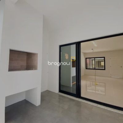 Casa com 119m², 2 quartos (sendo 1 suíte), 2 garagens, no bairro Vendaval em Biguaçu