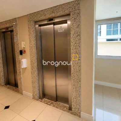 Apartamento com 31m², 1 quarto, 1 garagem, no bairro Centro em Florianópolis