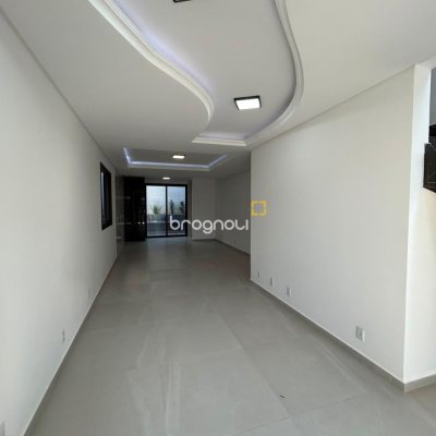 Casa com 130m², 3 quartos (sendo 1 suíte), 2 garagens, no bairro Ingleses em Florianópolis
