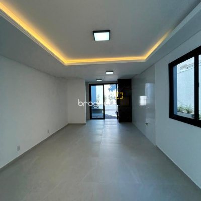 Casa com 130m², 3 quartos (sendo 1 suíte), 2 garagens, no bairro Ingleses em Florianópolis