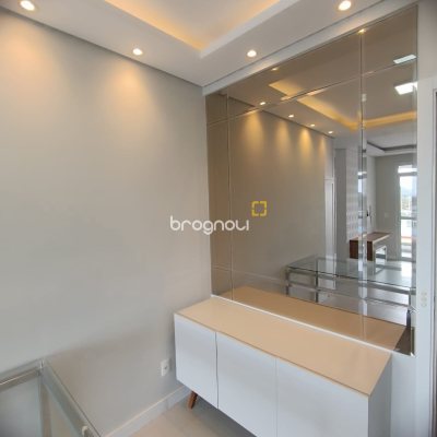 Apartamento com 70m², 2 quartos (sendo 1 suíte), 1 garagem, no bairro Campeche em Florianópolis