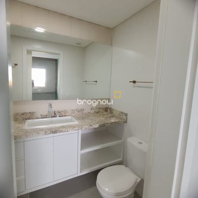 Apartamento com 70m², 2 quartos (sendo 1 suíte), 1 garagem, no bairro Campeche em Florianópolis
