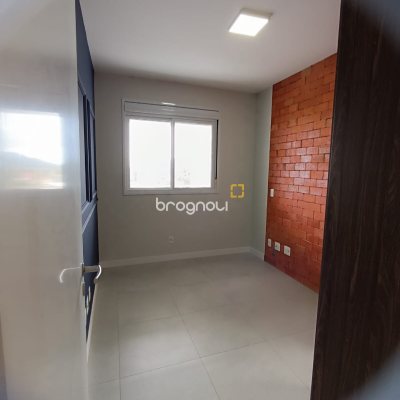 Apartamento com 70m², 2 quartos (sendo 1 suíte), 1 garagem, no bairro Campeche em Florianópolis