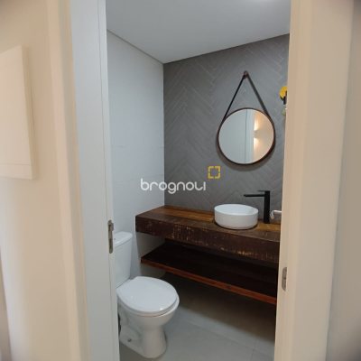 Apartamento com 70m², 2 quartos (sendo 1 suíte), 1 garagem, no bairro Campeche em Florianópolis