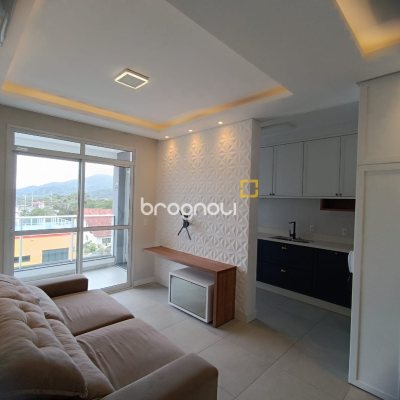 Apartamento com 70m², 2 quartos (sendo 1 suíte), 1 garagem, no bairro Campeche em Florianópolis