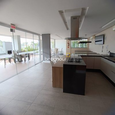 Apartamento com 70m², 2 quartos (sendo 1 suíte), 1 garagem, no bairro Campeche em Florianópolis