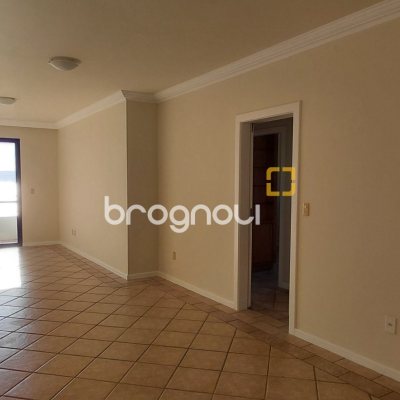 Apartamento com 112m², 3 quartos (sendo 1 suíte), 1 garagem, no bairro Agronômica em Florianópolis