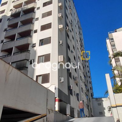 Apartamento com 112m², 3 quartos (sendo 1 suíte), 1 garagem, no bairro Agronômica em Florianópolis