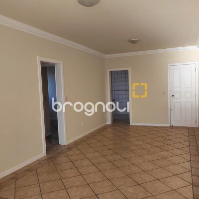 Apartamento com 112m², 3 quartos (sendo 1 suíte), 1 garagem, no bairro Agronômica em Florianópolis