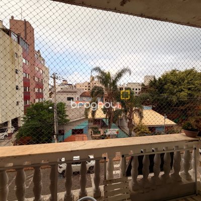 Apartamento com 131m², 3 quartos (sendo 1 suíte), 1 garagem, no bairro Coqueiros em Florianópolis