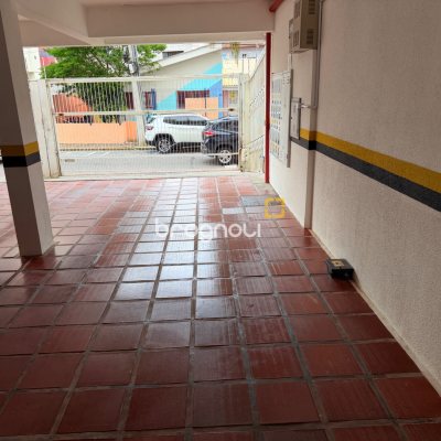 Apartamento com 131m², 3 quartos (sendo 1 suíte), 1 garagem, no bairro Coqueiros em Florianópolis