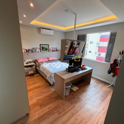 Apartamento com 131m², 3 quartos (sendo 1 suíte), 1 garagem, no bairro Coqueiros em Florianópolis