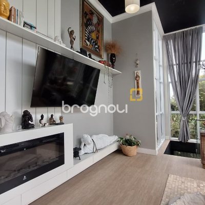Casa com 322m², 4 quartos (sendo 4 suítes), 2 garagens, no bairro Jurerê Internacional em Florianópolis