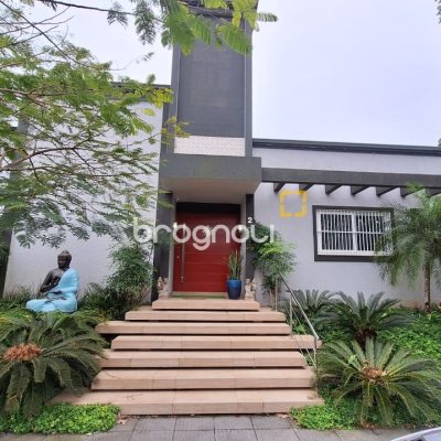 Casa com 322m², 4 quartos (sendo 4 suítes), 2 garagens, no bairro Jurerê Internacional em Florianópolis
