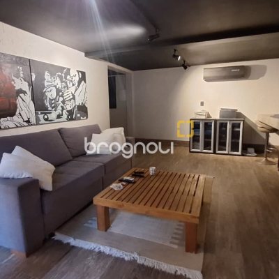 Casa com 322m², 4 quartos (sendo 4 suítes), 2 garagens, no bairro Jurerê Internacional em Florianópolis