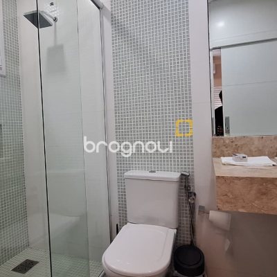 Casa com 322m², 4 quartos (sendo 4 suítes), 2 garagens, no bairro Jurerê Internacional em Florianópolis
