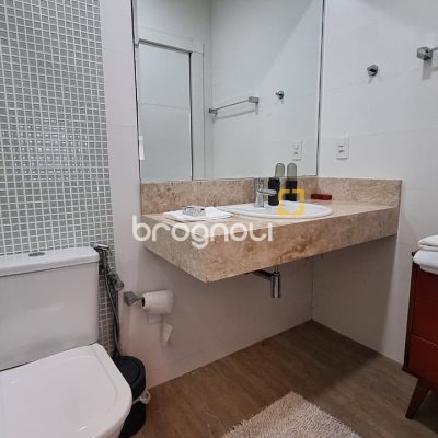Casa com 322m², 4 quartos (sendo 4 suítes), 2 garagens, no bairro Jurerê Internacional em Florianópolis