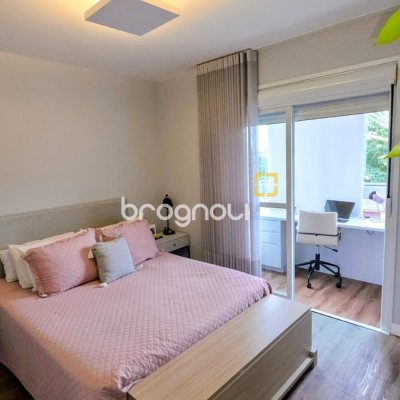 Apartamento com 107m², 3 quartos (sendo 1 suíte), 2 garagens, no bairro João Paulo em Florianópolis