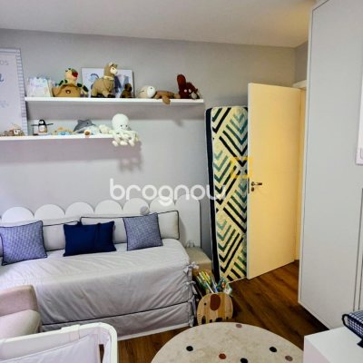 Apartamento com 107m², 3 quartos (sendo 1 suíte), 2 garagens, no bairro João Paulo em Florianópolis