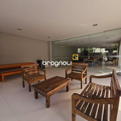Apartamento com 107m², 3 quartos (sendo 1 suíte), 2 garagens, no bairro João Paulo em Florianópolis